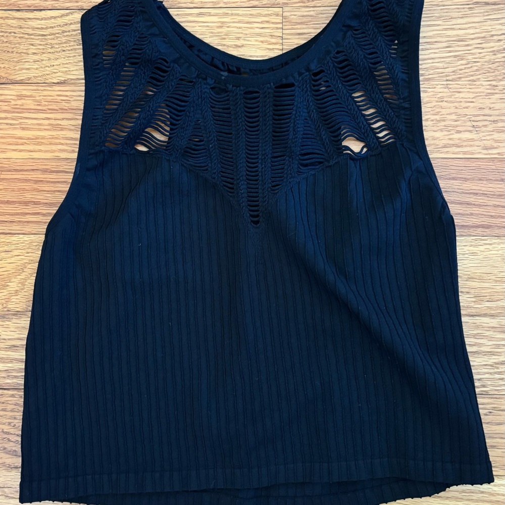 Express One Eleven Cropped Tank Top Women’s Large Black Fitted Shirt Casualwear